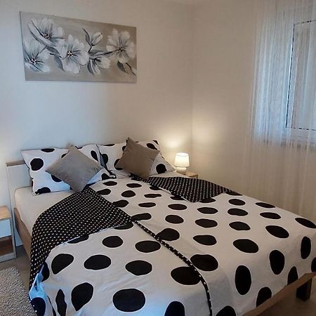 Apartments Sara لوفغان المظهر الخارجي الصورة