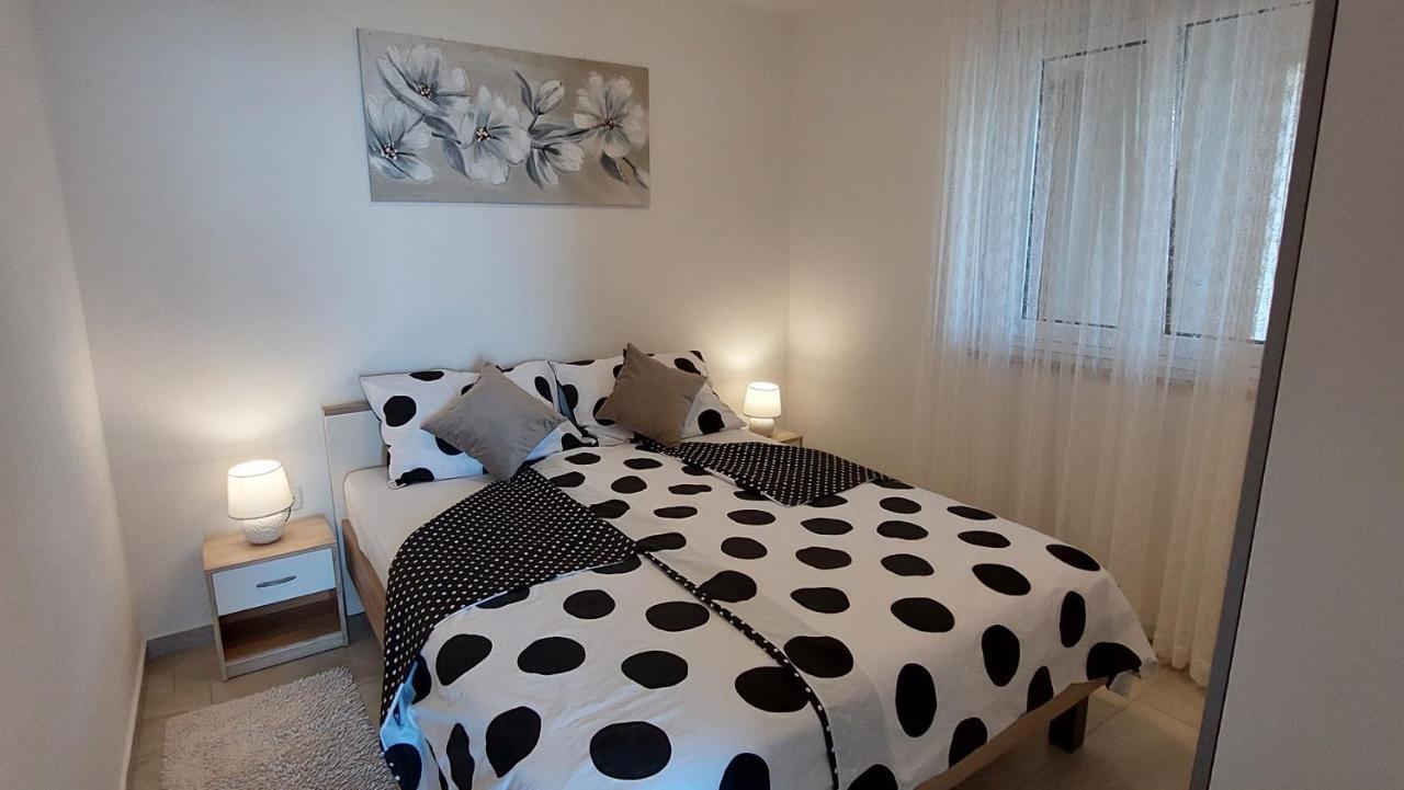 Apartments Sara لوفغان المظهر الخارجي الصورة