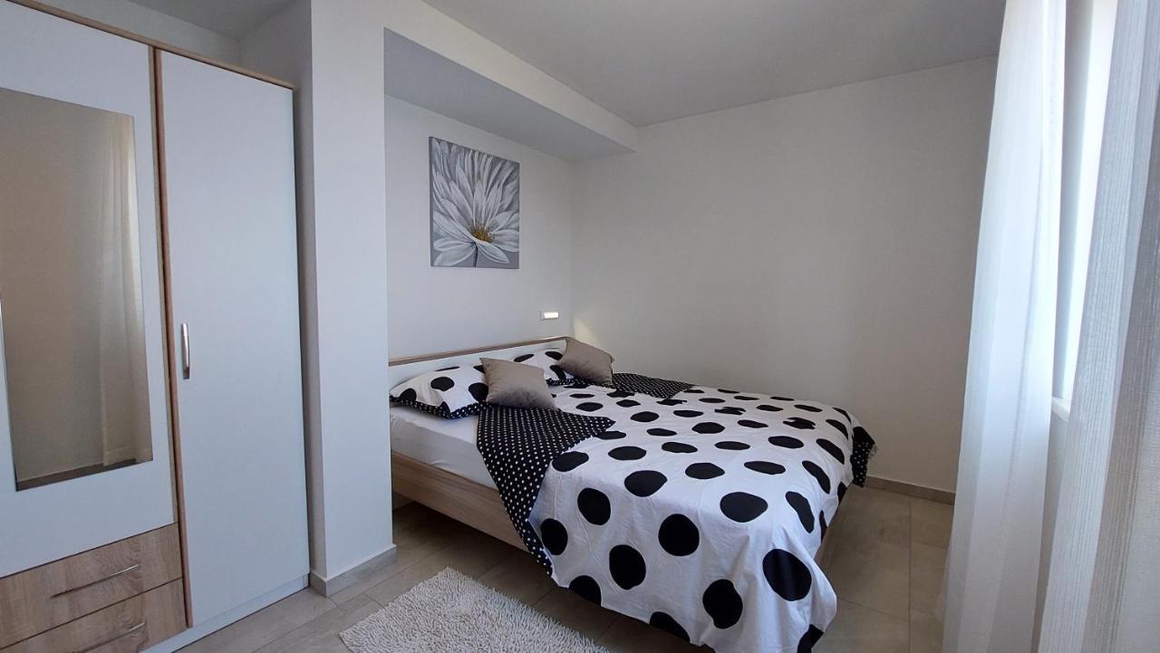 Apartments Sara لوفغان المظهر الخارجي الصورة